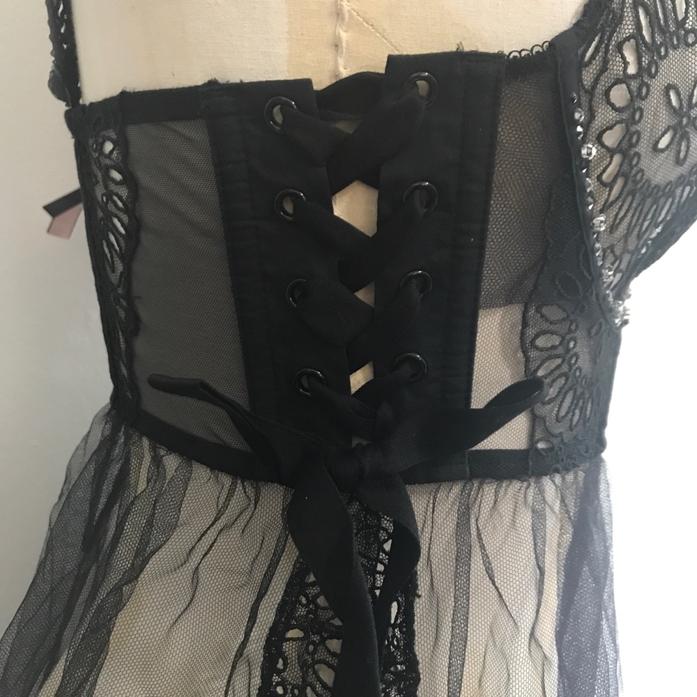 SALE ♥️ VS Rare Designer Crystal Lace Babydoll! - Picture 6 of 8